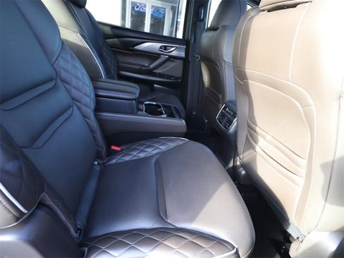 Used 2023 MAZDA CX-9 Signature image 22
