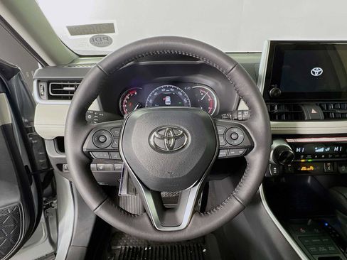 New 2025 Toyota RAV4 XLE image 8
