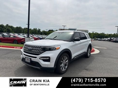 Used 2021 Ford Explorer Limited w/ Equipment Group 301A RWD image 2