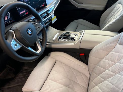 New 2026 BMW X7 xDrive40i w/ Executive Package image 4