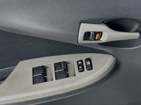 Used 2012 Toyota Corolla S FWD image 20