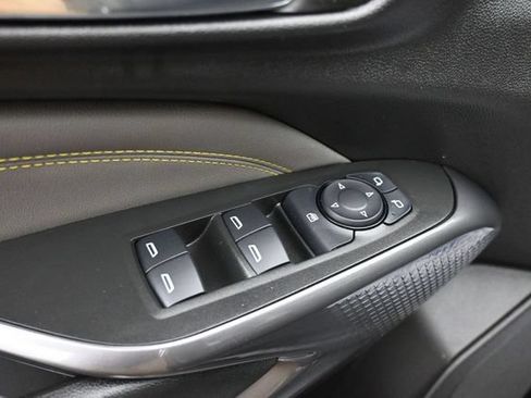 Used 2025 Chevrolet Trax ACTIV w/ Driver Confidence Package FWD image 10