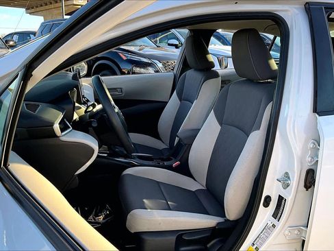 Used 2024 Toyota Corolla LE image 7