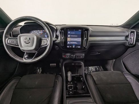 Used 2021 Volvo XC40 T5 R-Design w/ Advanced Package AWD/4WD image 14