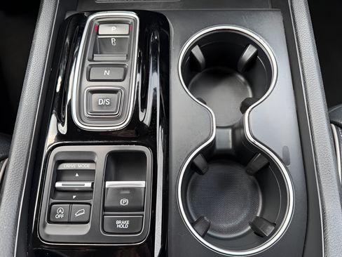 Used 2024 Honda Pilot Elite image 57