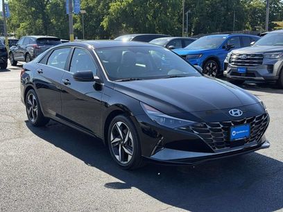 Used 2023 Hyundai Elantra Limited