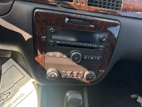 Used 2012 Chevrolet Impala LTZ image 22