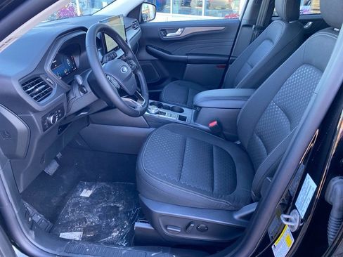 New 2025 Ford Escape Active w/ Active Premium Tech Pack image 5