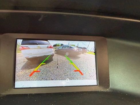 Used 2016 Ford Focus SE FWD image 11