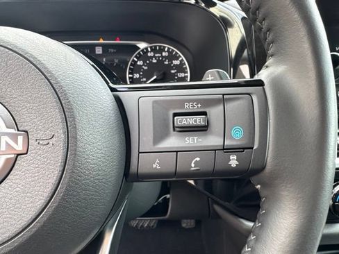 Used 2025 Nissan Pathfinder SL AWD/4WD image 13