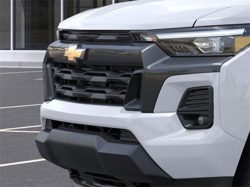 New 2025 Chevrolet Colorado LT w/ LT Convenience Package image 13