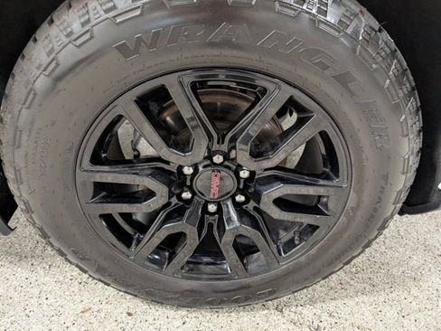 Used 2023 GMC Sierra 1500 Elevation w/ Preferred Package image 13