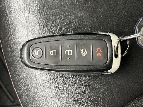 Used 2014 Ford Edge Limited w/ Equipment Group 301A AWD/4WD image 29