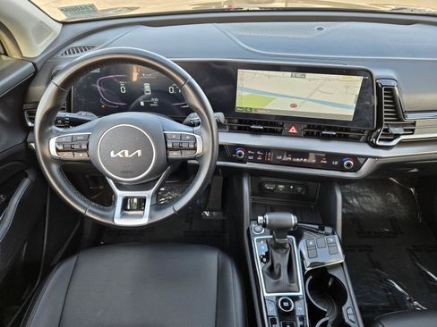 Used 2023 Kia Sportage EX FWD image 6