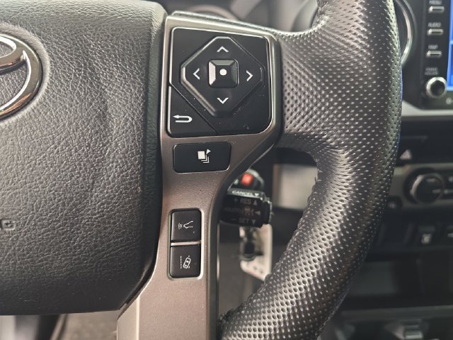 Used 2022 Toyota Tacoma SR5 AWD/4WD image 32