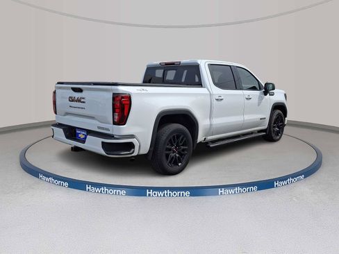 Used 2023 GMC Sierra 1500 Elevation w/ Preferred Package image 6