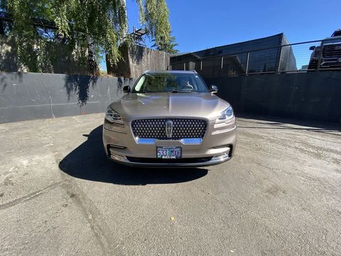 Used 2020 Lincoln Aviator Reserve w/ Equipment Group 202A AWD/4WD image 9