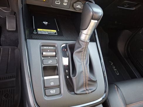 Used 2024 Honda CR-V Sport Touring image 22