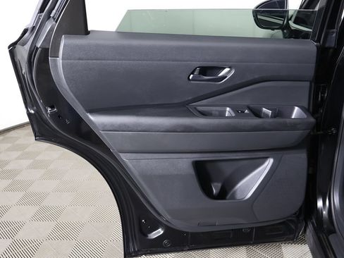 Used 2024 Nissan Pathfinder SV w/ Black Appearance Package AWD/4WD image 24