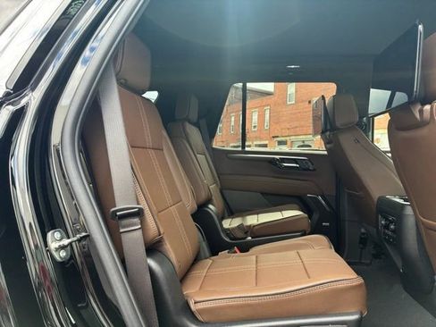 New 2026 Chevrolet Tahoe High Country AWD/4WD image 19