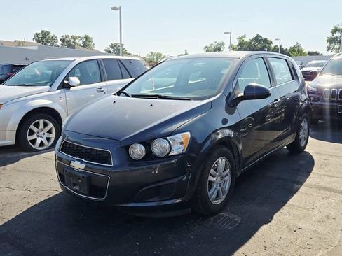 Used 2015 Chevrolet Sonic LT FWD image 4