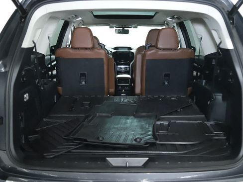 Used 2020 Subaru Ascent Touring w/ Popular Package #3 AWD/4WD image 35