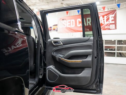 Used 2019 GMC Yukon XL Denali w/ Denali Ultimate Package image 46