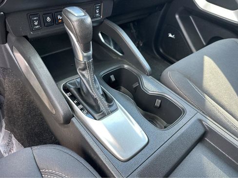 Used 2024 Nissan Frontier SV w/ SV Convenience Package image 26