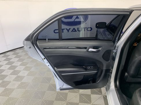 Used 2022 Chrysler 300 S RWD image 31