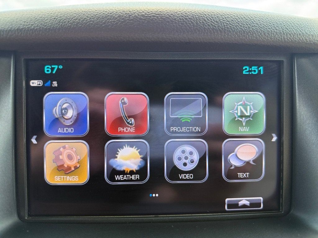 Used 2018 GMC Yukon Denali w/ Denali Ultimate Package AWD/4WD image 24