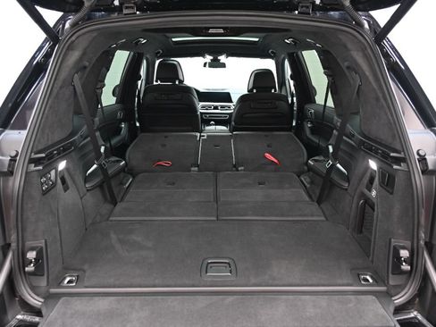 Used 2021 BMW X7 M50i w/ Cold Weather Package AWD/4WD image 53