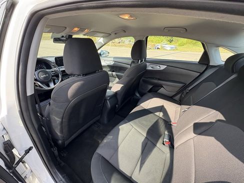 Used 2023 Kia Forte LXS image 20