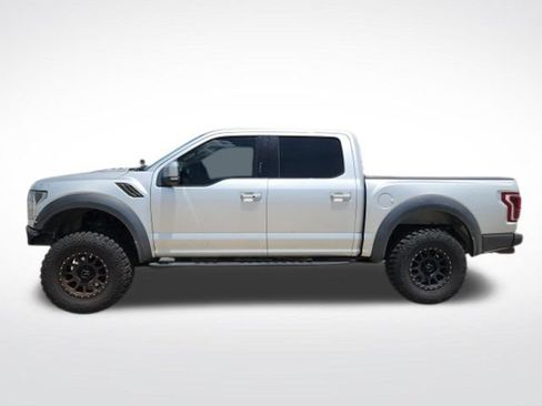 Used 2017 Ford F150 Raptor w/ Equipment Group 802A Luxury AWD/4WD image 2