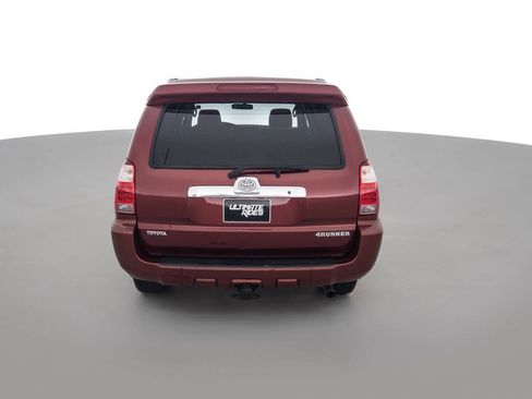 Used 2007 Toyota 4Runner SR5 AWD/4WD image 6