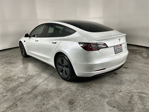 Used 2022 Tesla Model 3 Long Range image 6