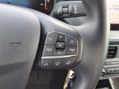 Used 2025 Ford Maverick XL w/ Equipment Group 102A AWD/4WD image 13
