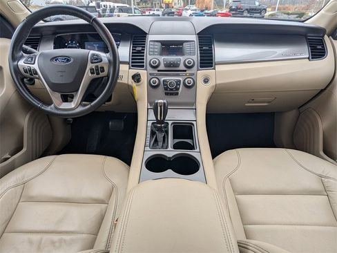 Used 2018 Ford Taurus SEL image 22