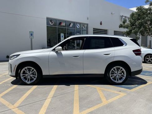 Used 2025 BMW X3 xDrive30i w/ Premium Package image 9