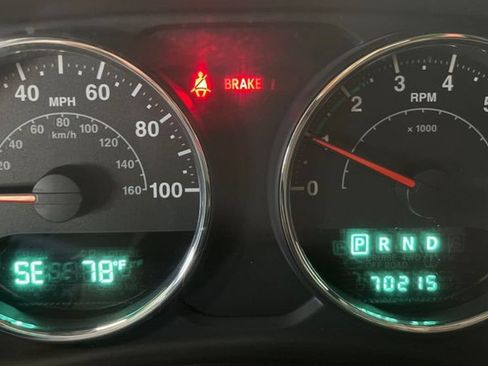 Used 2012 Jeep Wrangler Sport AWD/4WD image 30