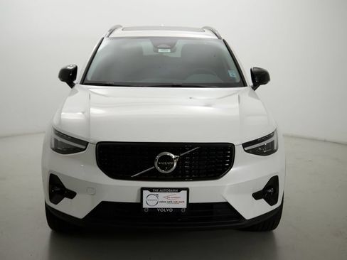 New 2026 Volvo XC40 B5 Ultra w/ Climate Package AWD/4WD image 5