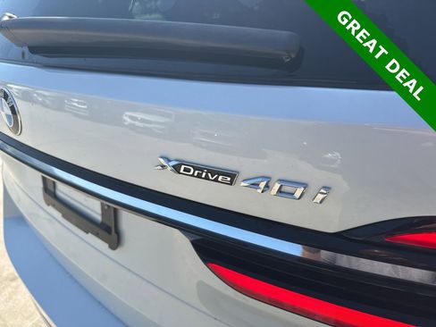 Used 2025 BMW X7 xDrive40i w/ Climate Comfort Package image 8