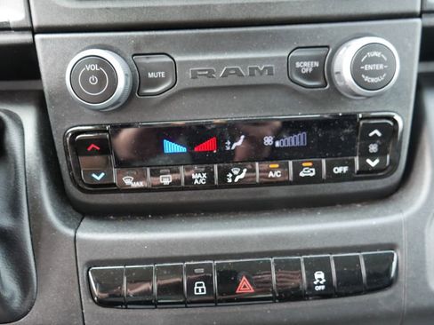 Used 2024 RAM ProMaster 1500 w/ Convenience Group FWD image 17