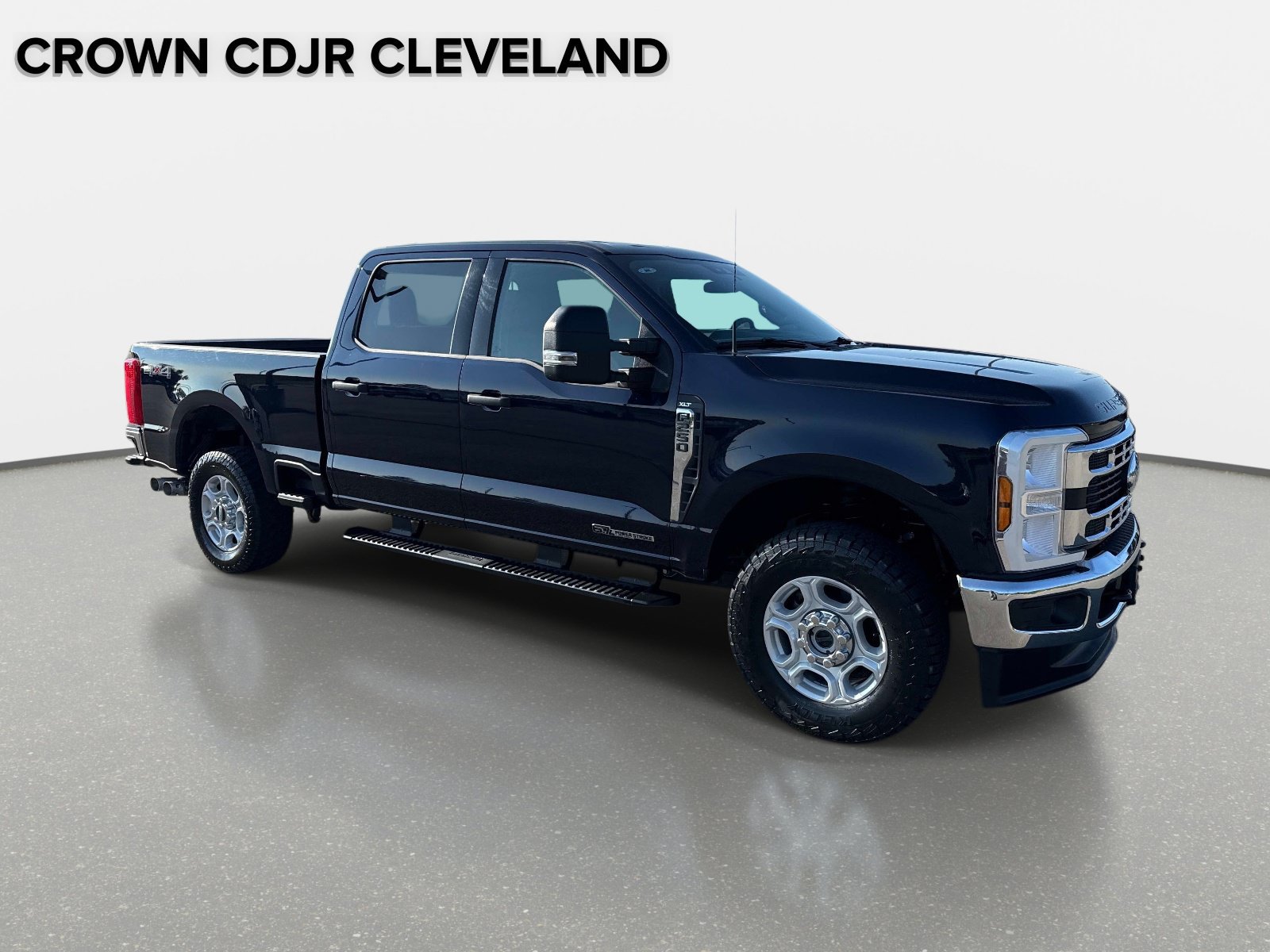 Used 2025 Ford F250 XLT AWD/4WD image 2