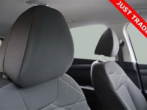 Used 2025 Hyundai Tucson SE image 17