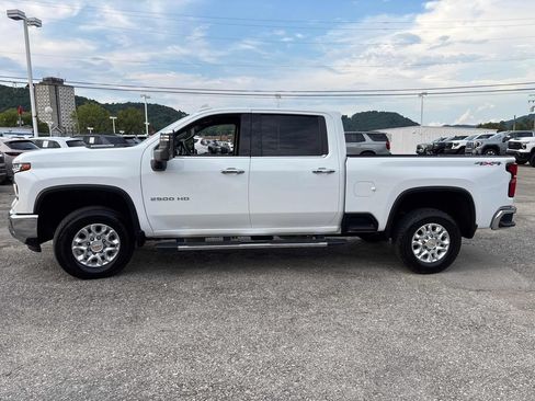 Used 2026 Chevrolet Silverado 2500 LTZ AWD/4WD image 2