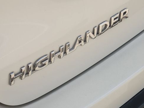 Used 2018 Toyota Highlander XLE FWD image 80