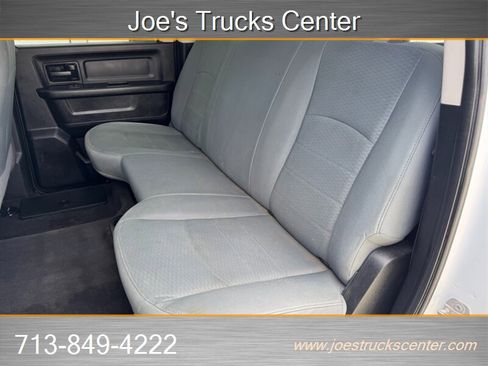Used 2017 RAM 2500 Tradesman w/ Chrome Appearance Group image 29