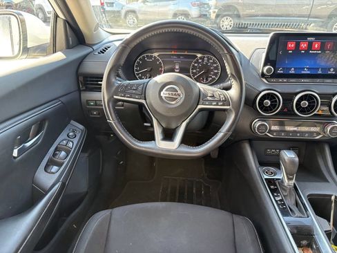 Used 2021 Nissan Sentra SV FWD image 7