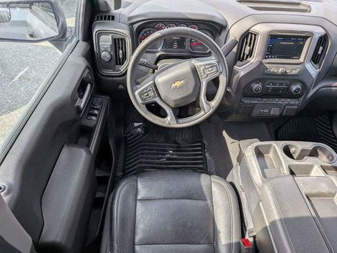 Used 2022 Chevrolet Silverado 1500 Custom w/ Safety Confidence Package RWD image 13