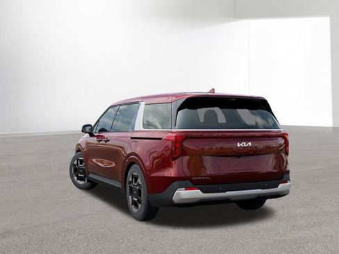 New 2026 Kia Carnival EX image 4